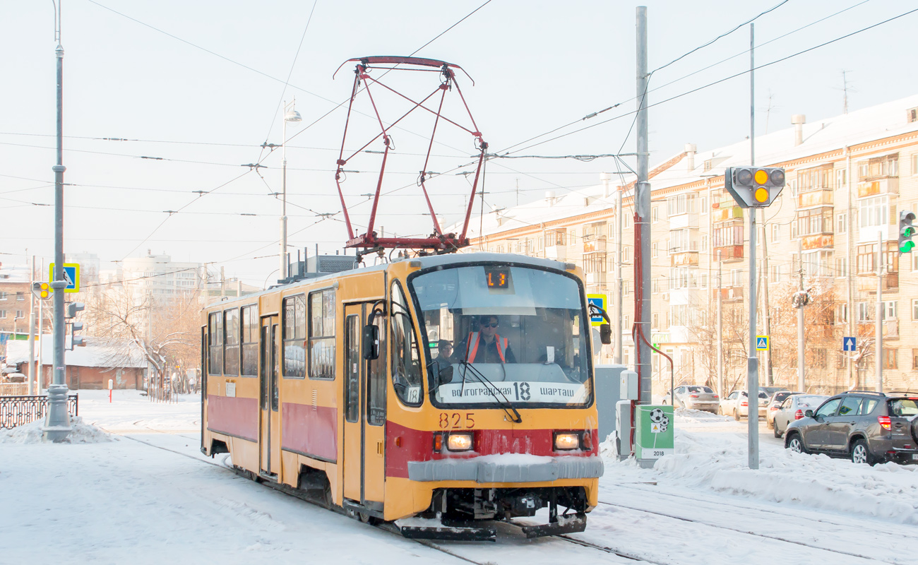 Екатеринбург, 71-403 № 825