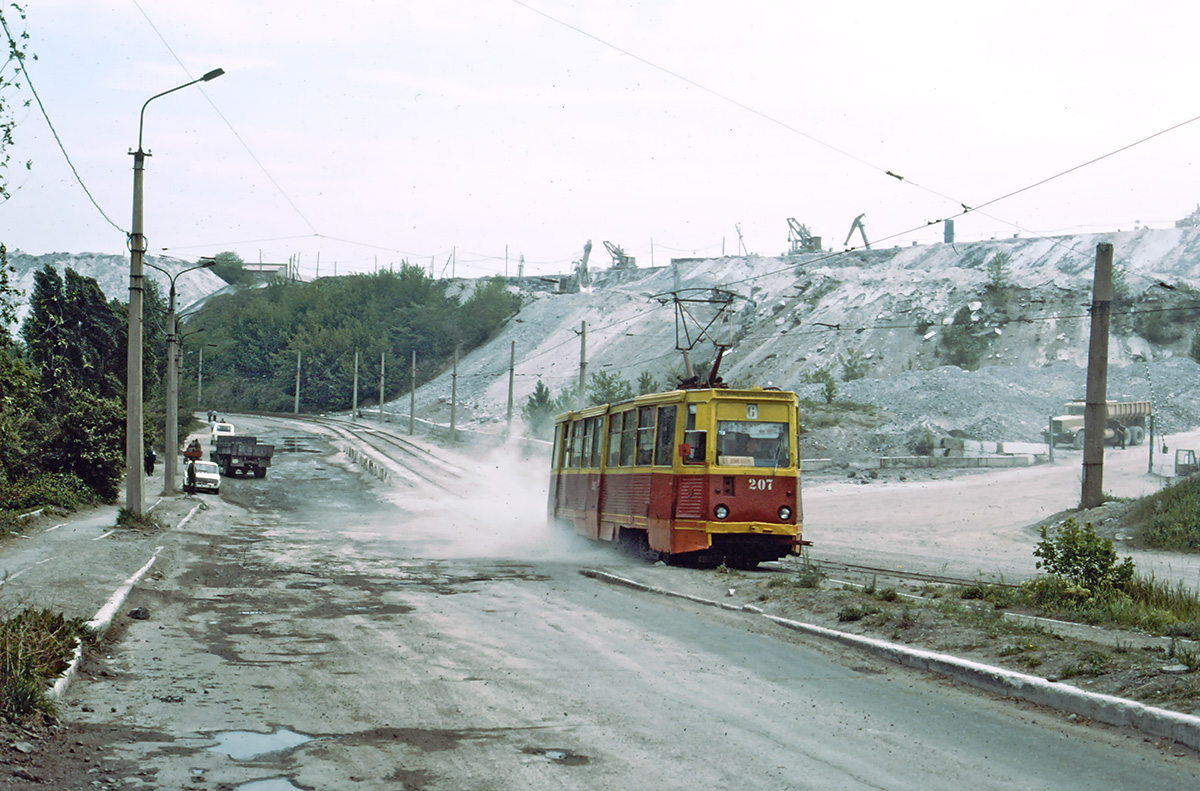 Макеевка, 71-605 (КТМ-5М3) № 207; Макеевка — Фотографии Тьери Амаля — 05.2000