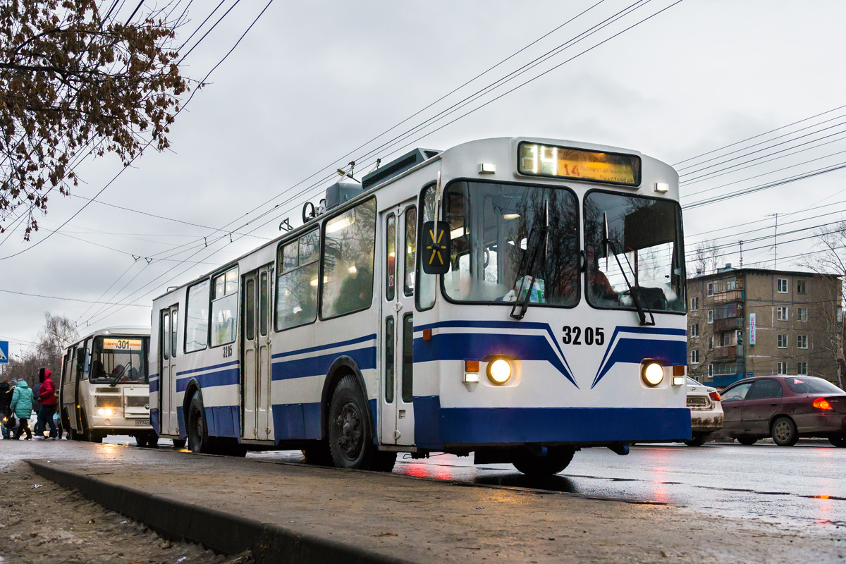 Nyizsnij Novgorod, Nizhtroll (ZiU-682V) — 3205