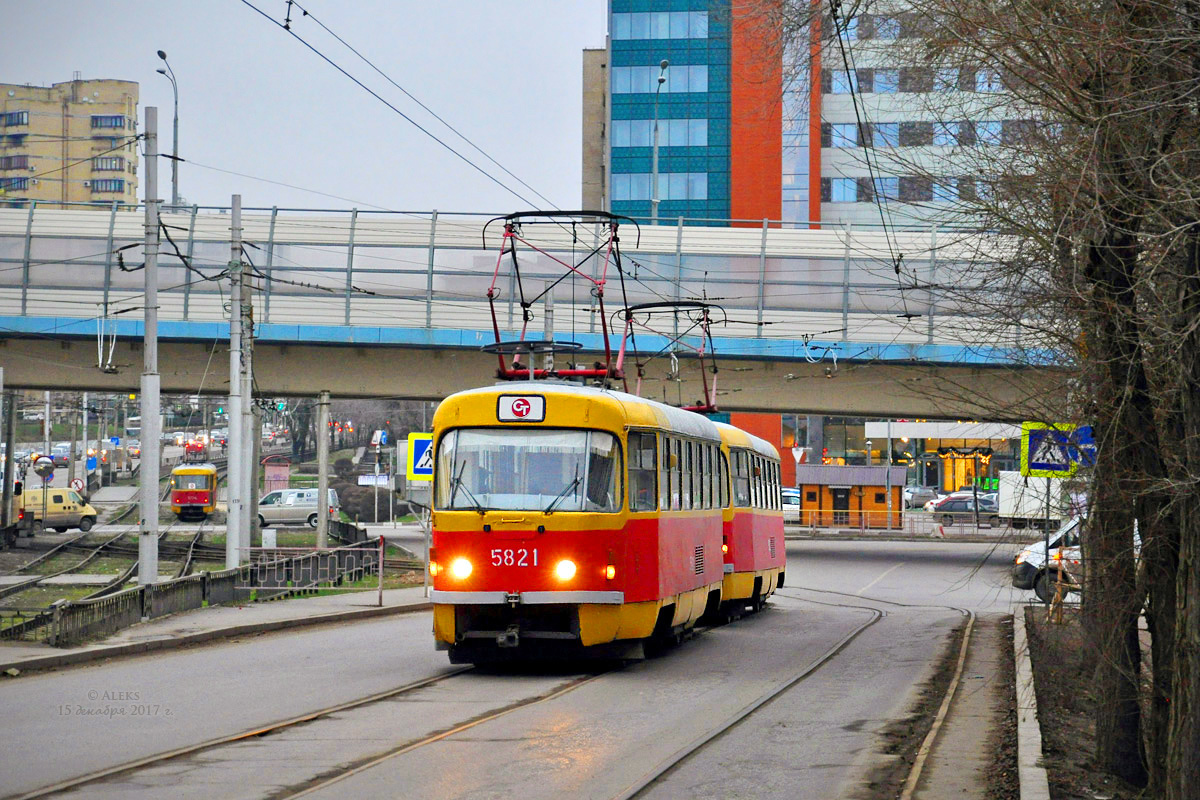 Волгоград, Tatra T3SU № 5821; Волгоград, Tatra T3SU № 5822