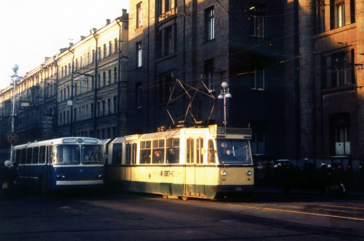 Санкт-Петербург, ЗиУ-5Д № 2280; Санкт-Петербург, ЛВС-66 № 1001; Санкт-Петербург — Исторические фотографии трамвайных вагонов; Санкт-Петербург — Исторические фотографии троллейбусов