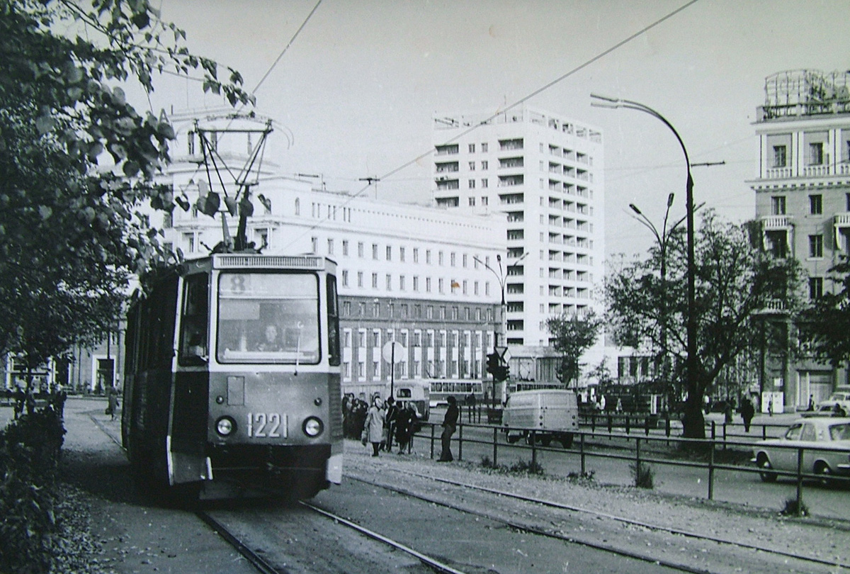 Chelyabinsk, 71-605 (KTM-5M3) Br. 1221; Chelyabinsk — Historical photos