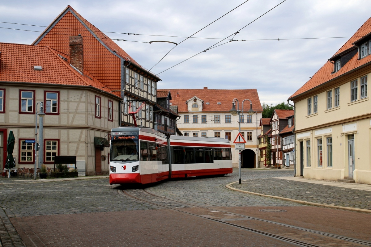 Halberstadt, Leoliner Fahrzeug-Bau Leipzig NGTW6H № 1