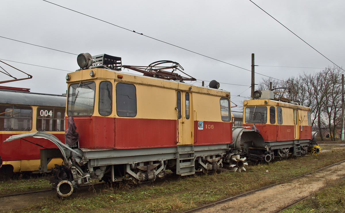 Oryol, GS-4 № 106; Oryol, GS-4 № 102; Oryol, Tatra T3SU № 004; Oryol — Tram depot named by Y. Vitas