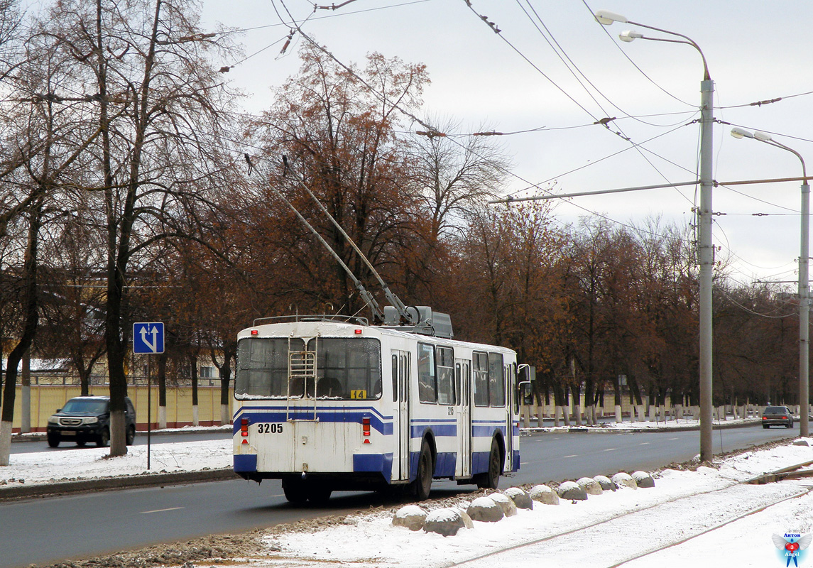 Нижний Новгород, Нижтролл (ЗиУ-682В) № 3205