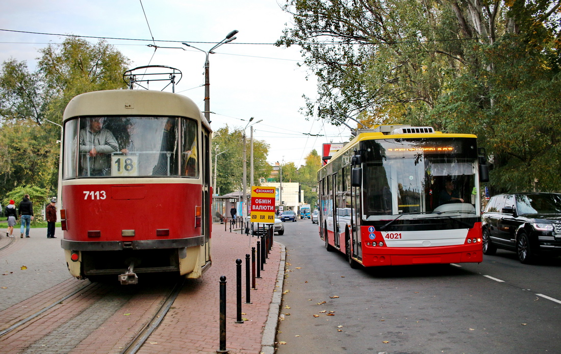 Одесса, Tatra T3SUCS № 7113; Одесса, Богдан Т70117 № 4021