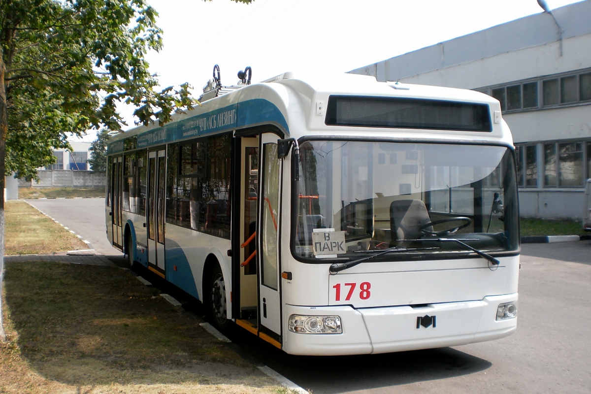 Витебск, БКМ 32102 № 178