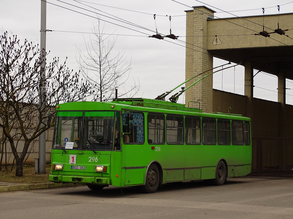 Каунас, Škoda 14Tr02/6 № 296