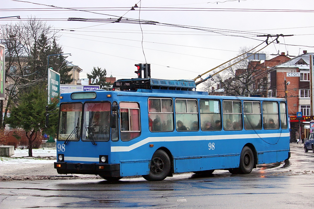 Полтава, ЮМЗ Т2 № 98