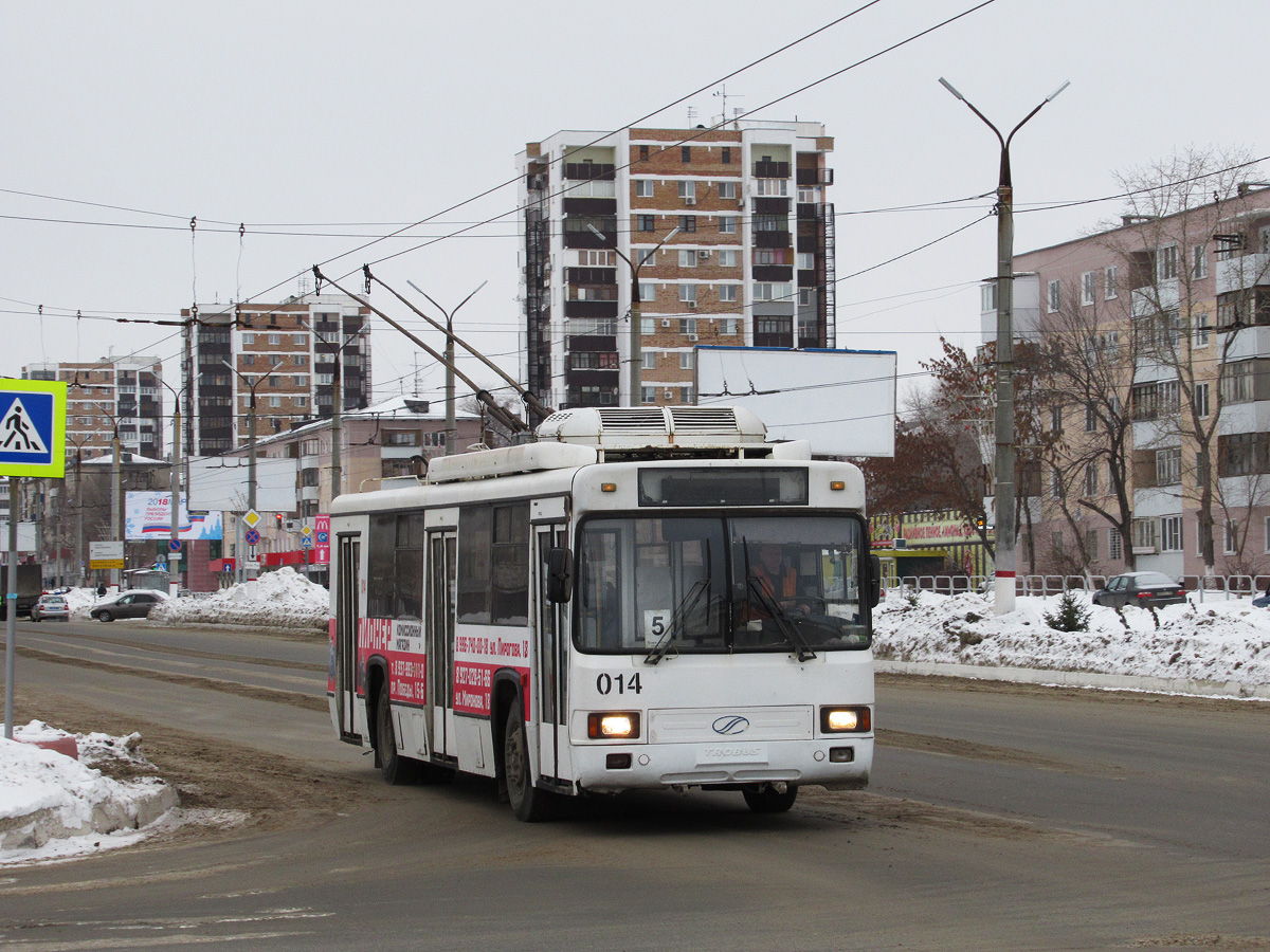 Novokujbyshevsk, BTZ-52764R № 014
