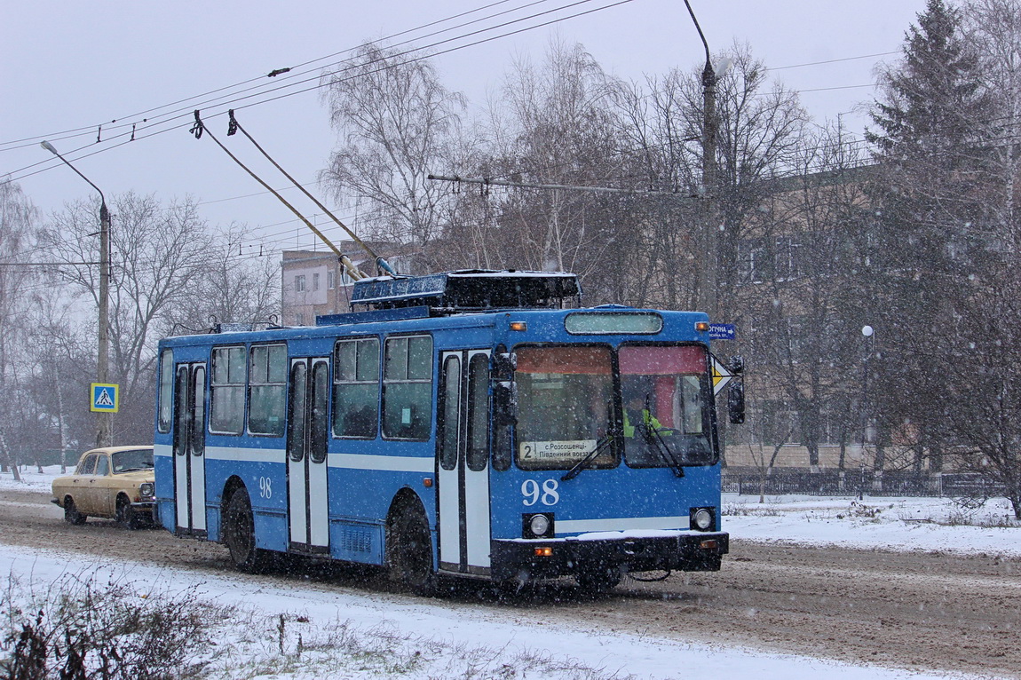 Полтава, ЮМЗ Т2 № 98