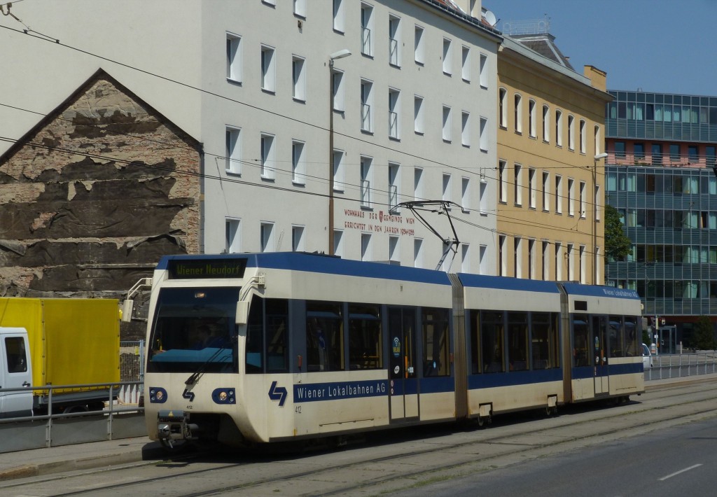 Beč, Bombardier 400 Br. 412 Beč, Bombardier 400 Br. 412