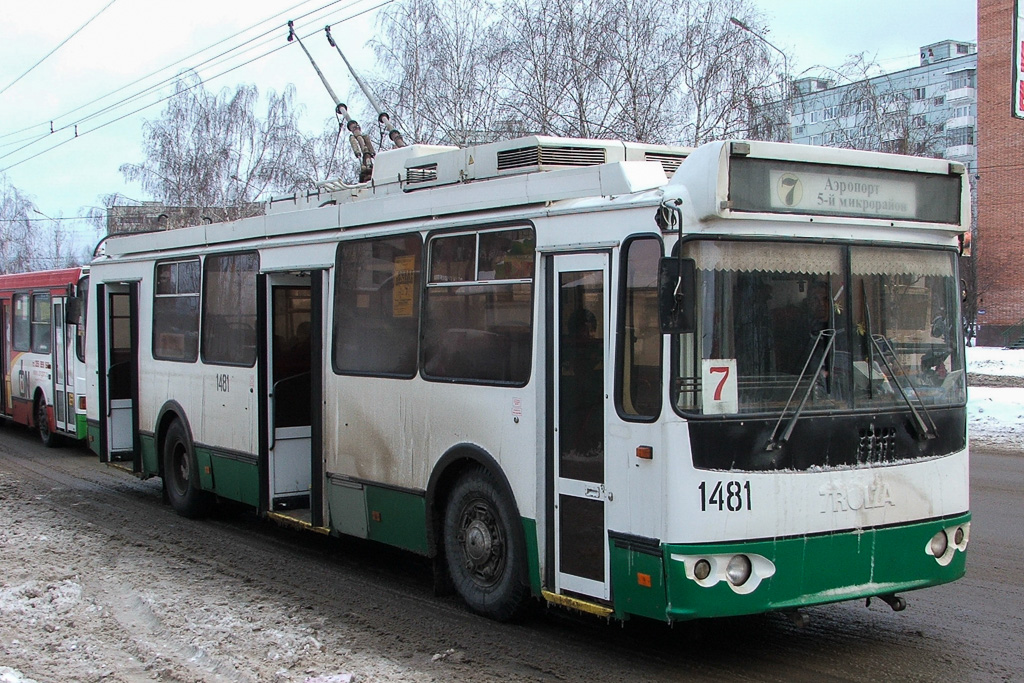 Penza, ZiU-682G-016.02 č. 1481