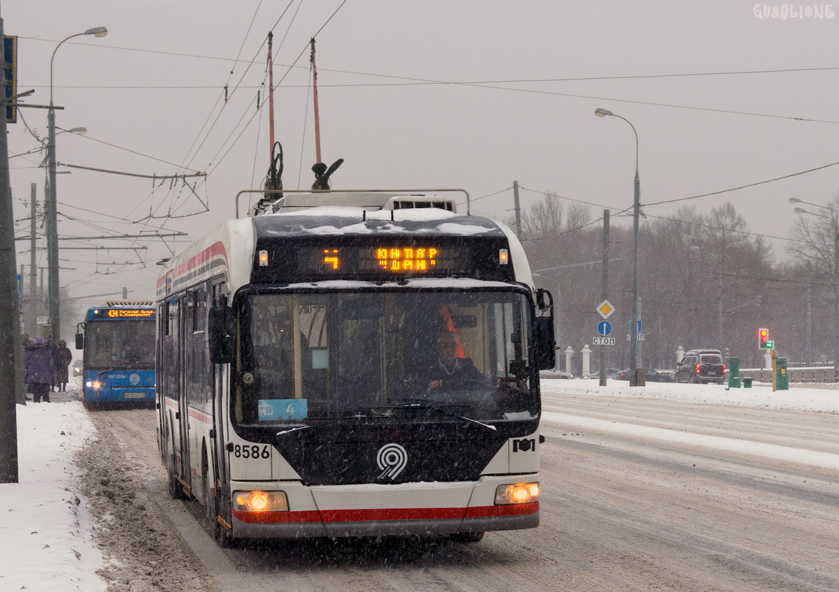 Москва, БКМ 321 № 8586