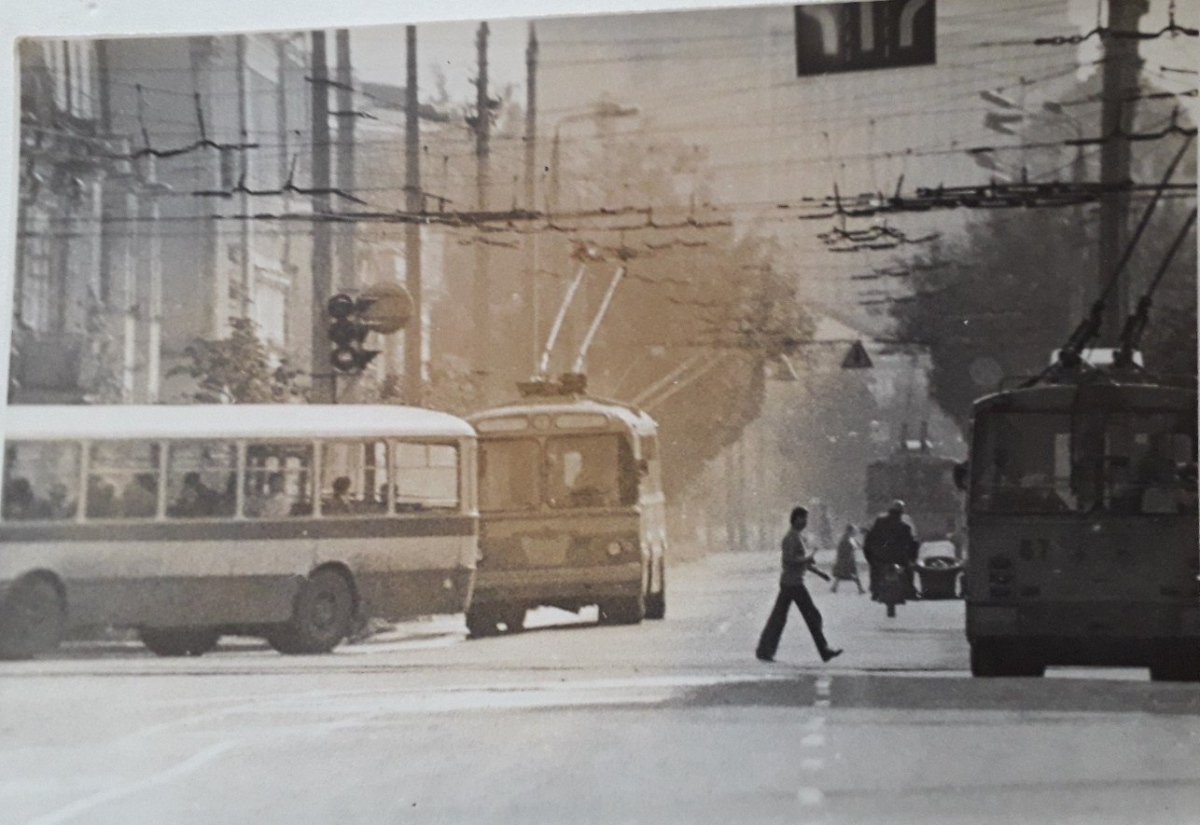 Tver, ZiU-682B № 57; Tver — Old photos (1917–1991); Tver — Trolleybus lines: Central district