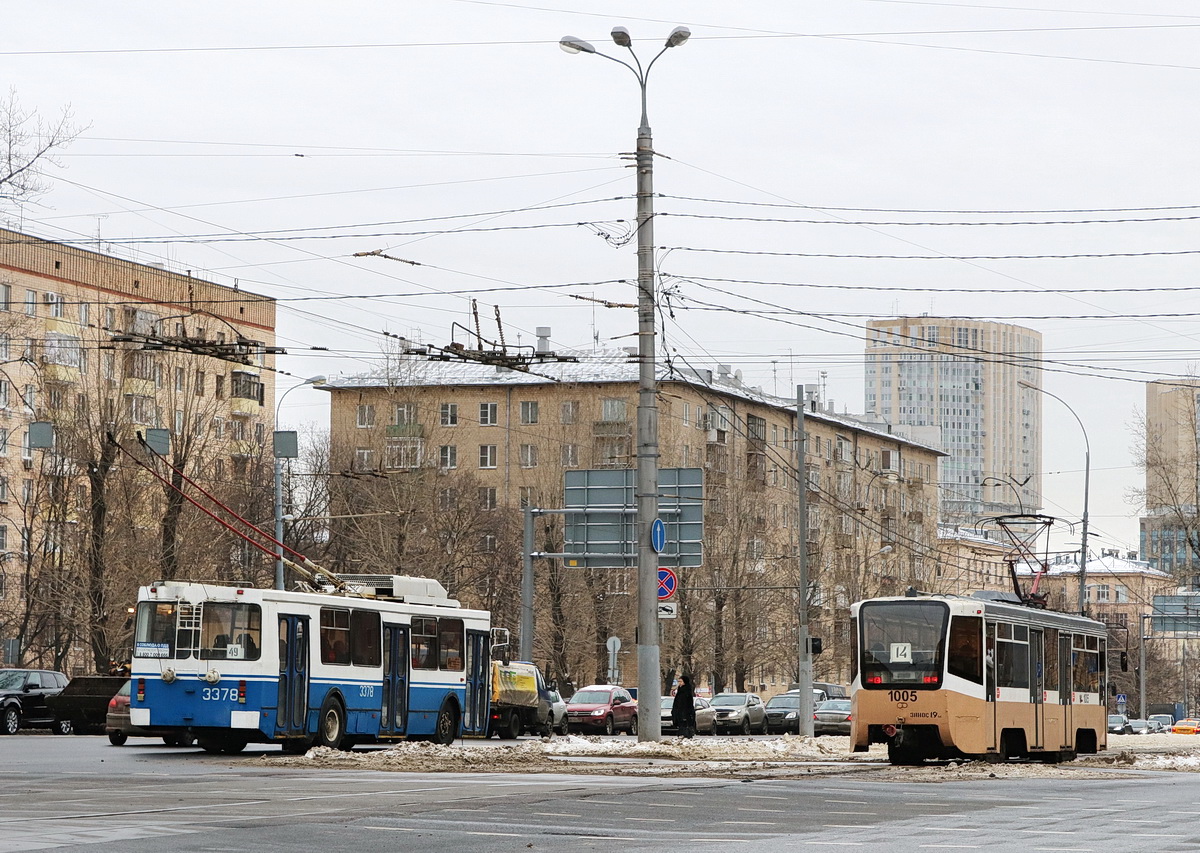莫斯科, ZiU-682GM1 (with double first door) # 3378; 莫斯科, 71-621 # 1005