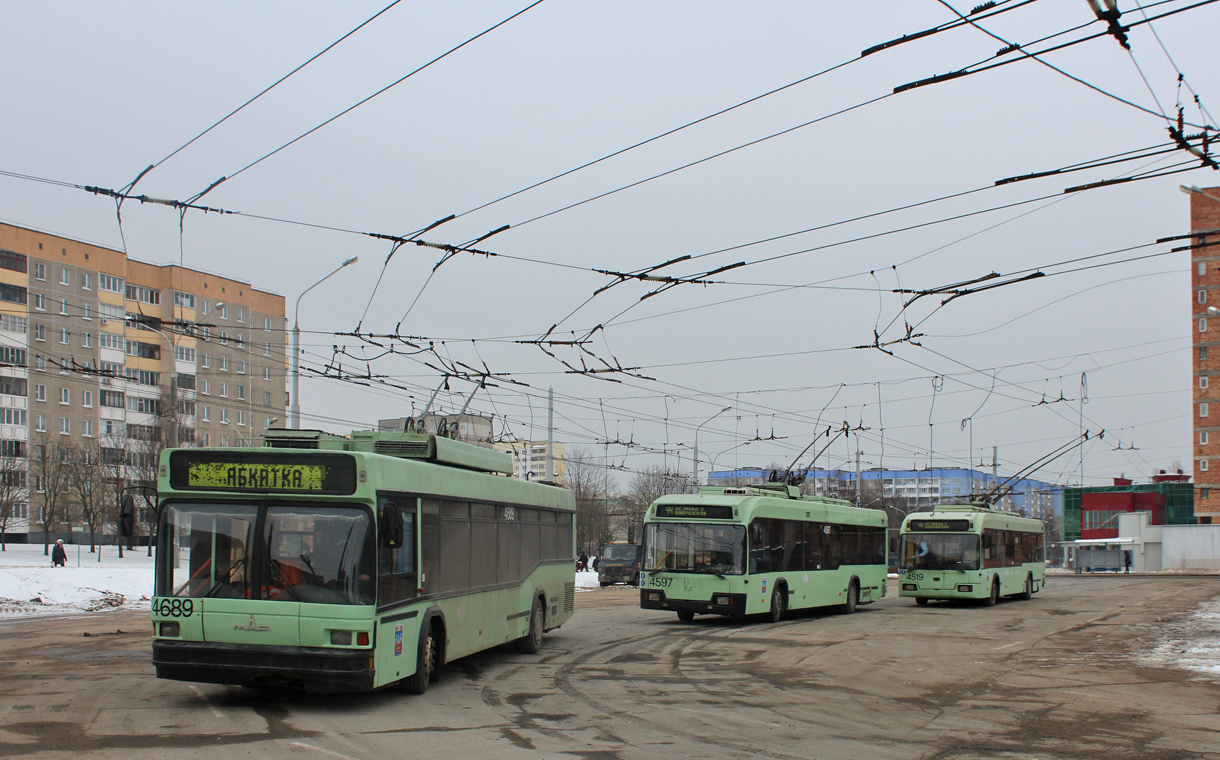 Минск, БКМ 221 № 4689; Минск, БКМ 321 № 4597