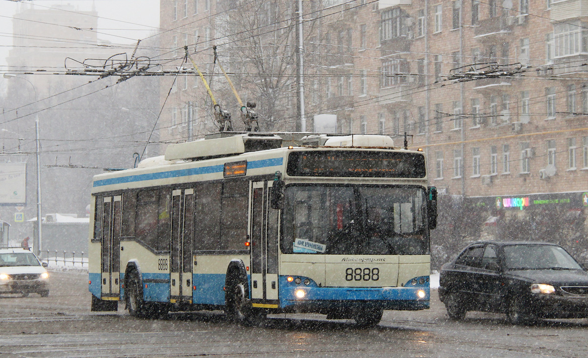 Москва, СВАРЗ-МАЗ-6235.00 № 8888