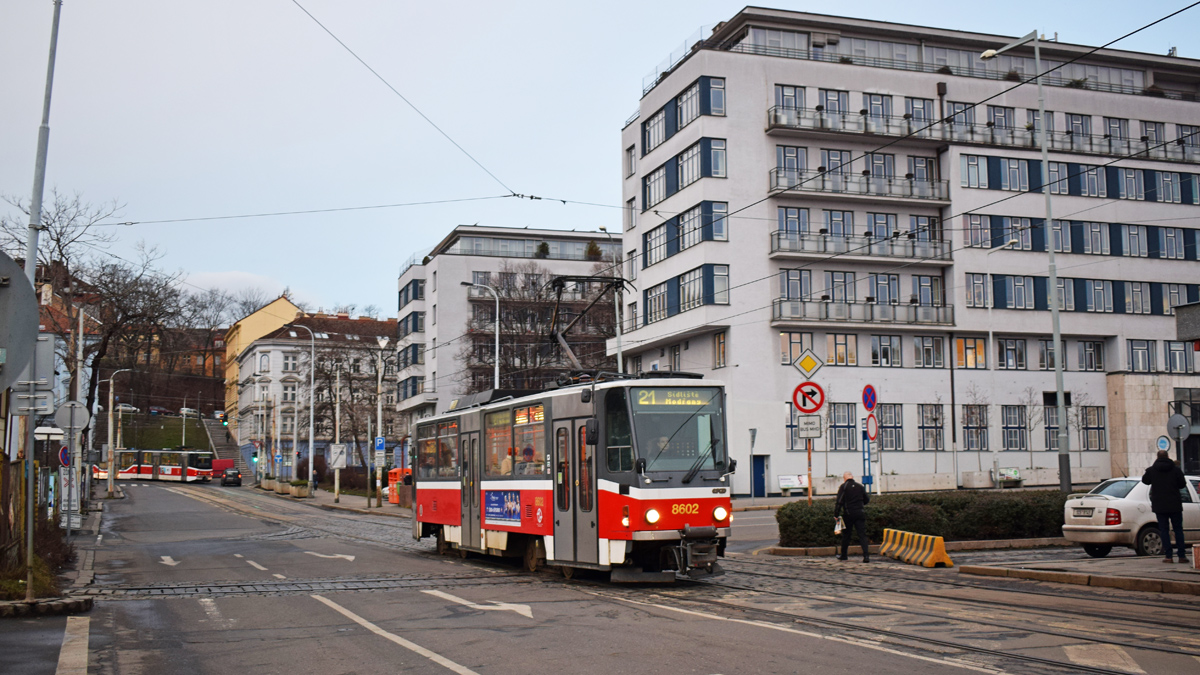 Прага, Tatra T6A5 № 8602