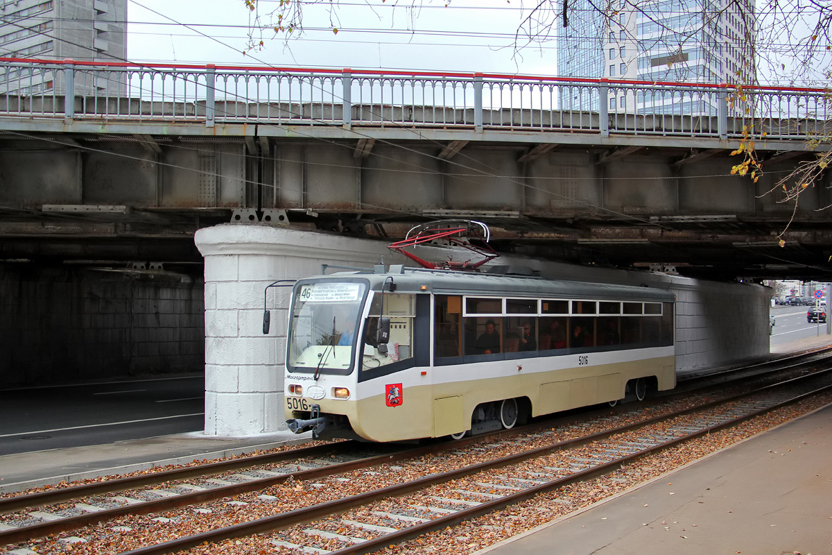 Москва, 71-619К № 5016