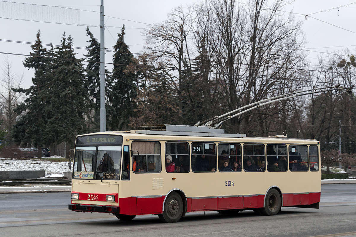 Кишинёв, Škoda 14Tr13/6M № 2134