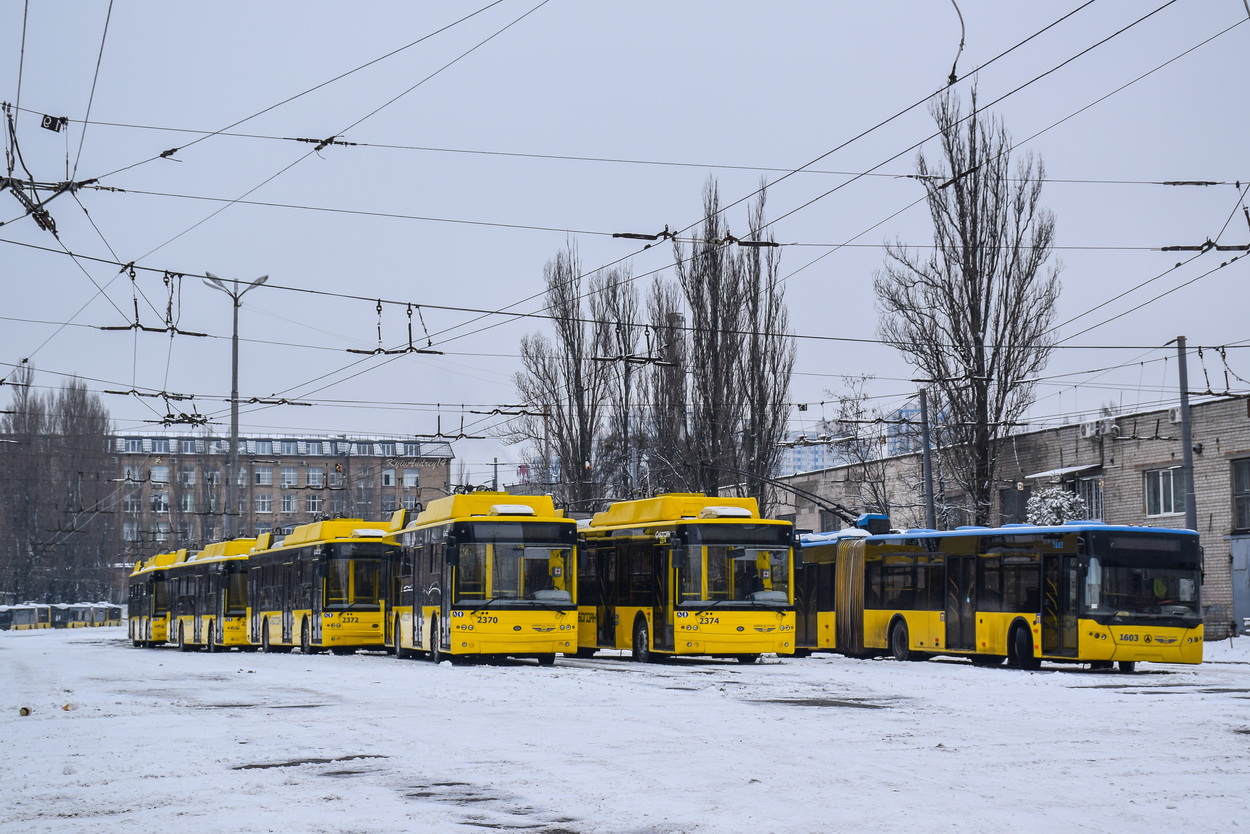 Киев, Богдан Т70117 № 2370; Киев — Троллейбусные депо: 2