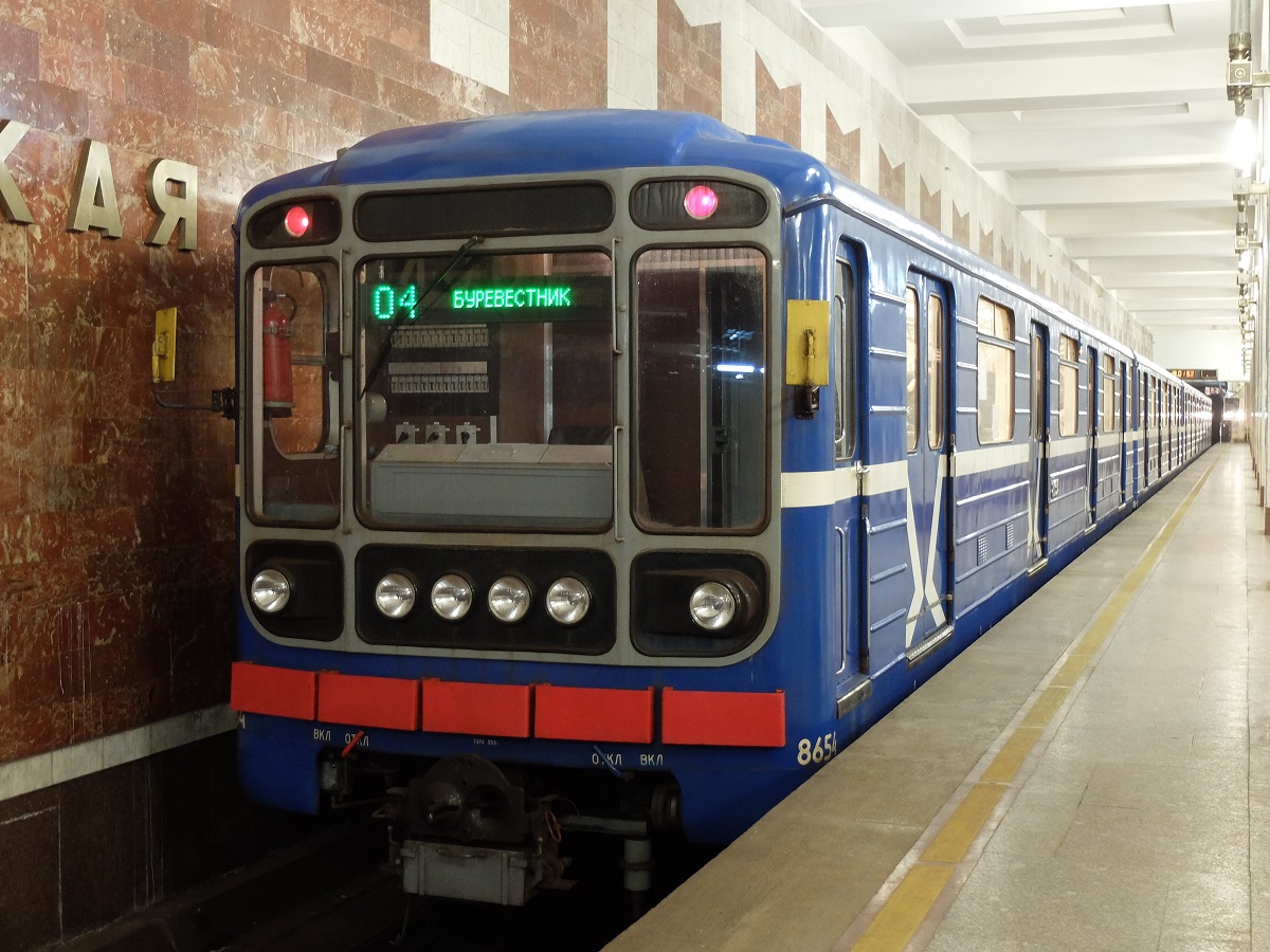 Нижний Новгород, 81-717 (ЛВЗ) № 8654