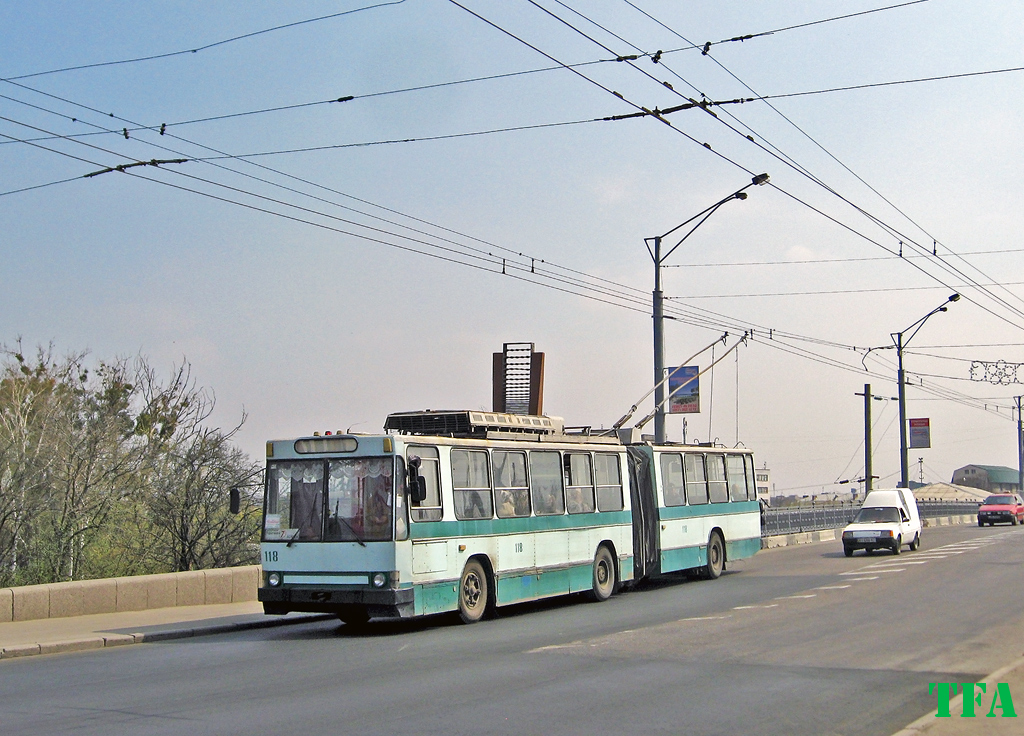 Ровно, ЮМЗ Т1 № 118