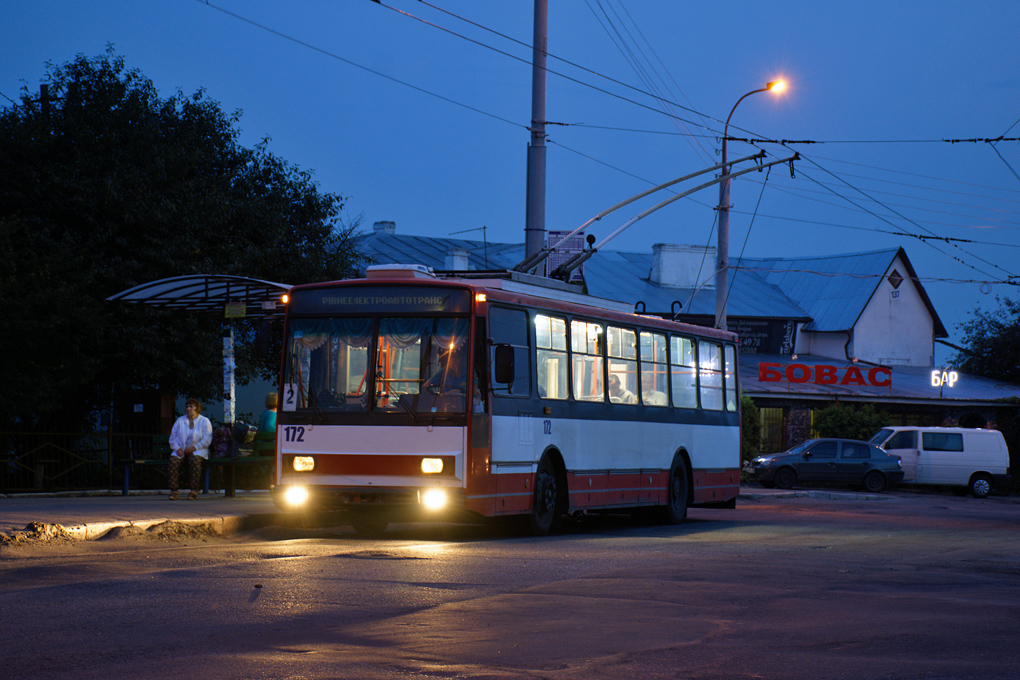 Ровно, Škoda 14Tr10/6 № 172