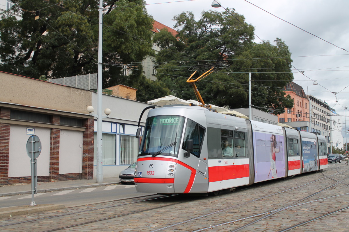 Брно, Škoda 13T Elektra № 1932