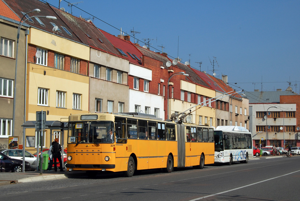 Пардубице, Škoda Sanos S 200 Tr № 329
