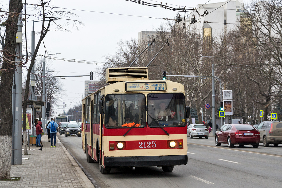 Кишинёв, ЗиУ-682Г [Г00] № 2125