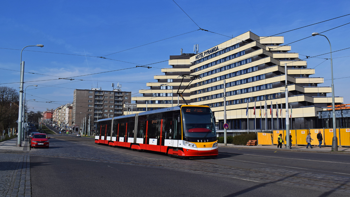 Prague, Škoda 15T4 ForCity Alfa Praha № 9337