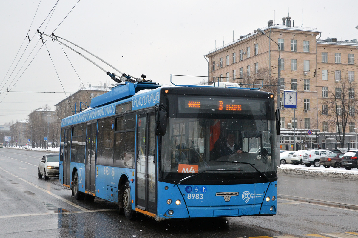 Москва, СВАРЗ-МАЗ-6275 № 8983