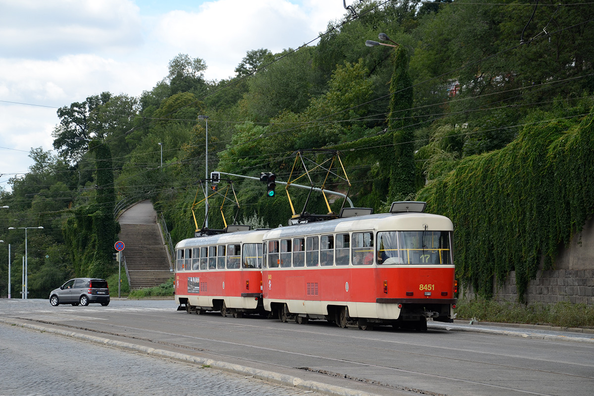 Прага, Tatra T3R.P № 8451