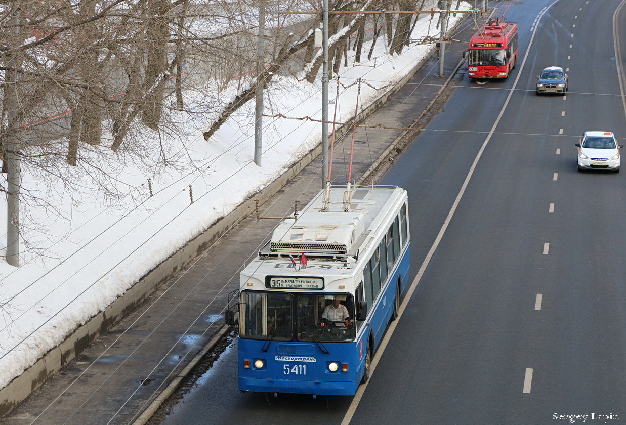 Москва, ЗиУ-682ГМ1 (с широкой передней дверью) № 5411