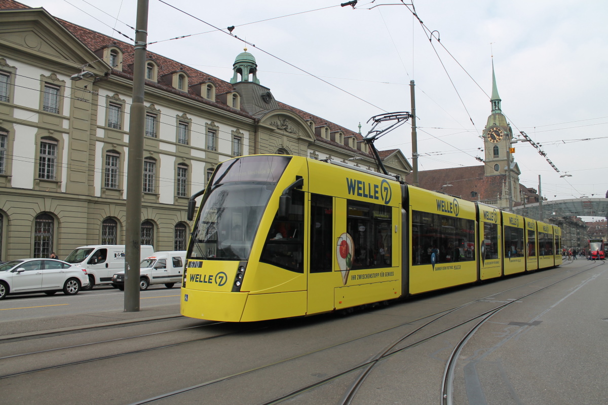 Берн, Siemens Combino XL № 670