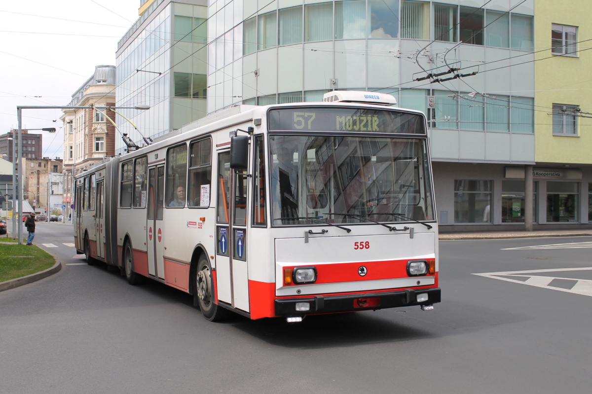 Ústí nad Labem, Škoda 15Tr13/6M # 558