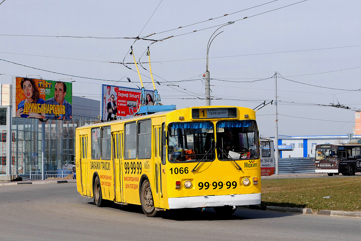 Брянск, ЗиУ-682Г [Г00] № 1066