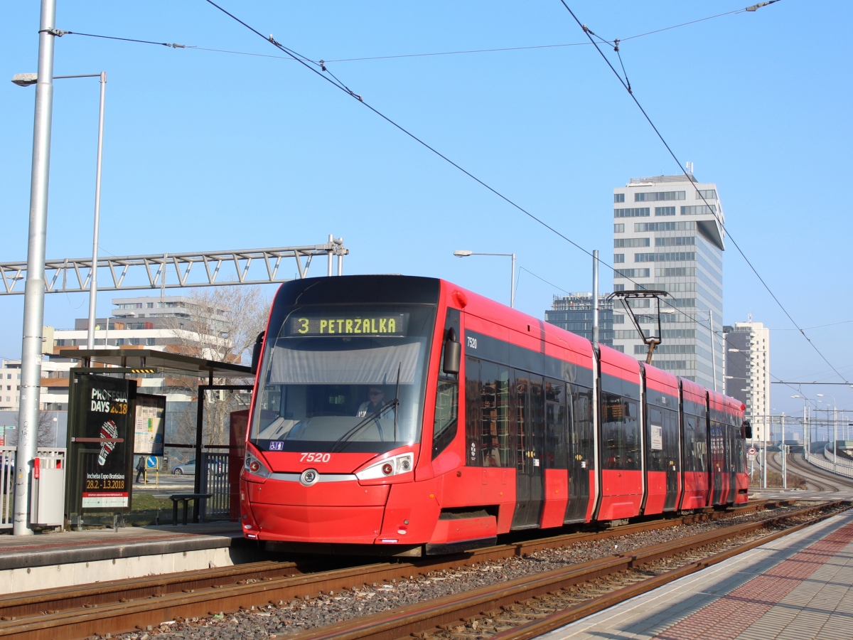 Братислава, Škoda 30T ForCity Plus № 7520