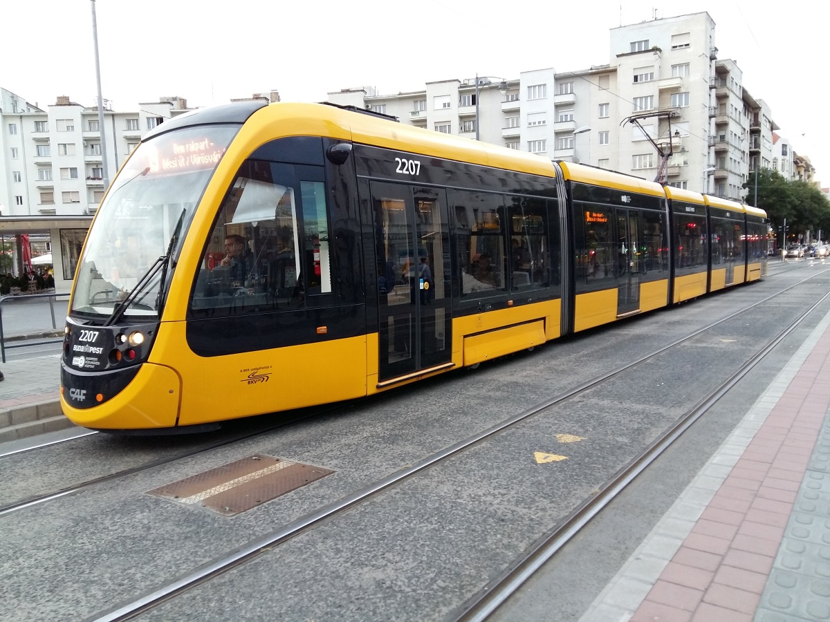 Будапешт, CAF Urbos 3 № 2207