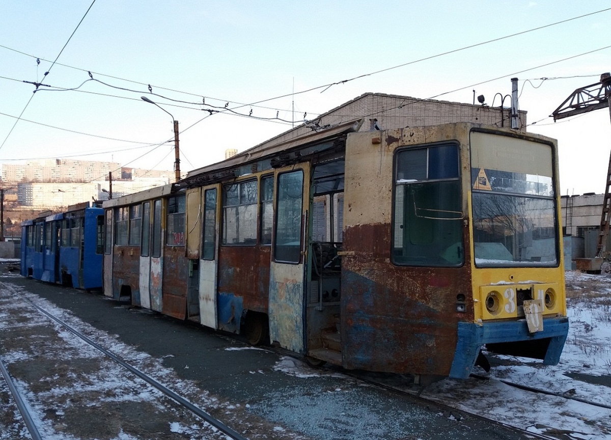 Владивосток, 71-608К № 304