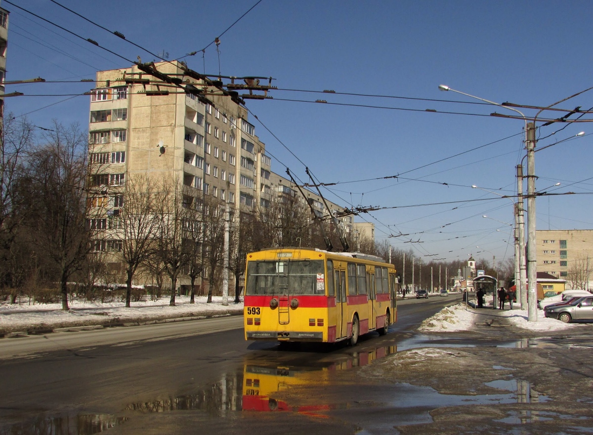 Львов, Škoda 14Tr07 № 593