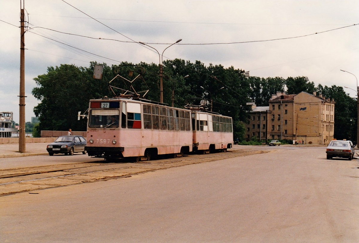 Санкт-Петербург, ЛМ-68М № 7587 Санкт-Петербург, ЛМ-68М № 7587