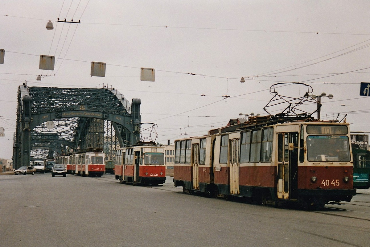 Saint-Petersburg, LVS-86K č. 4045