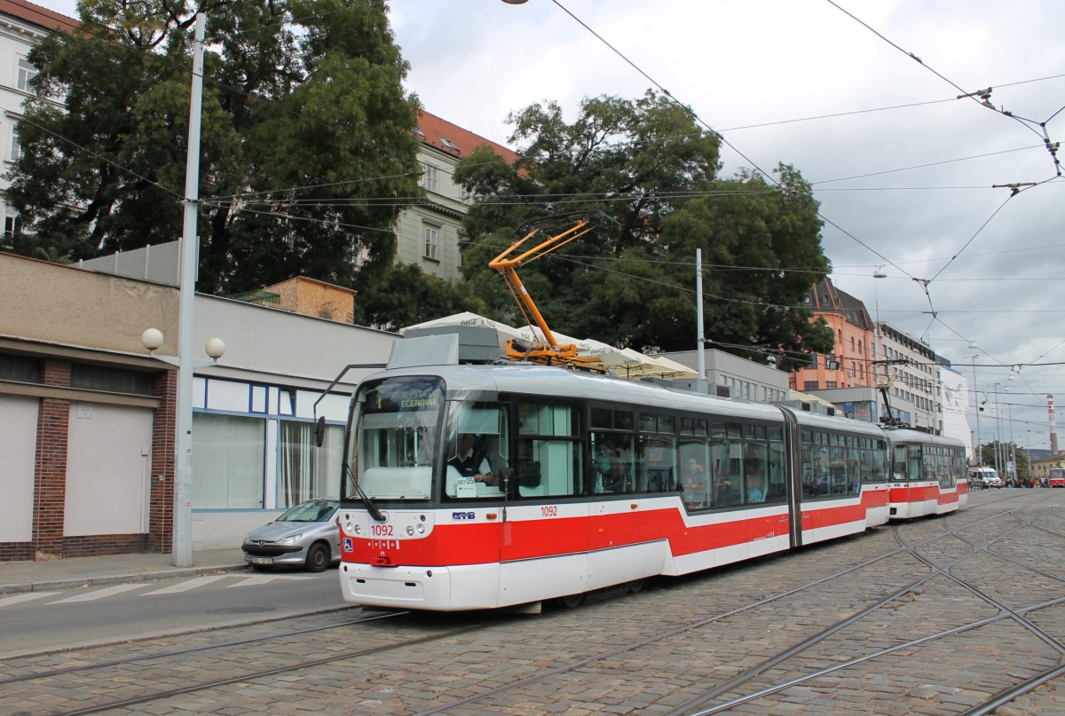 Брно, Vario LF2R.E № 1092