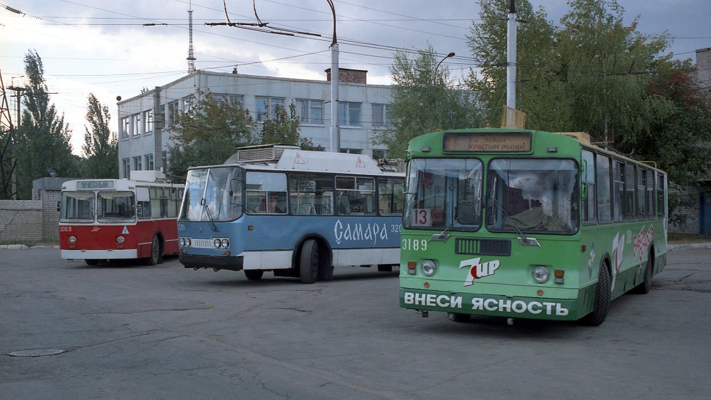 Samara, SZTM Br. 3201; Samara, ZiU-682G [G00] Br. 3189; Samara — Historical photos — Tramway and Trolleybus (1992-2000)