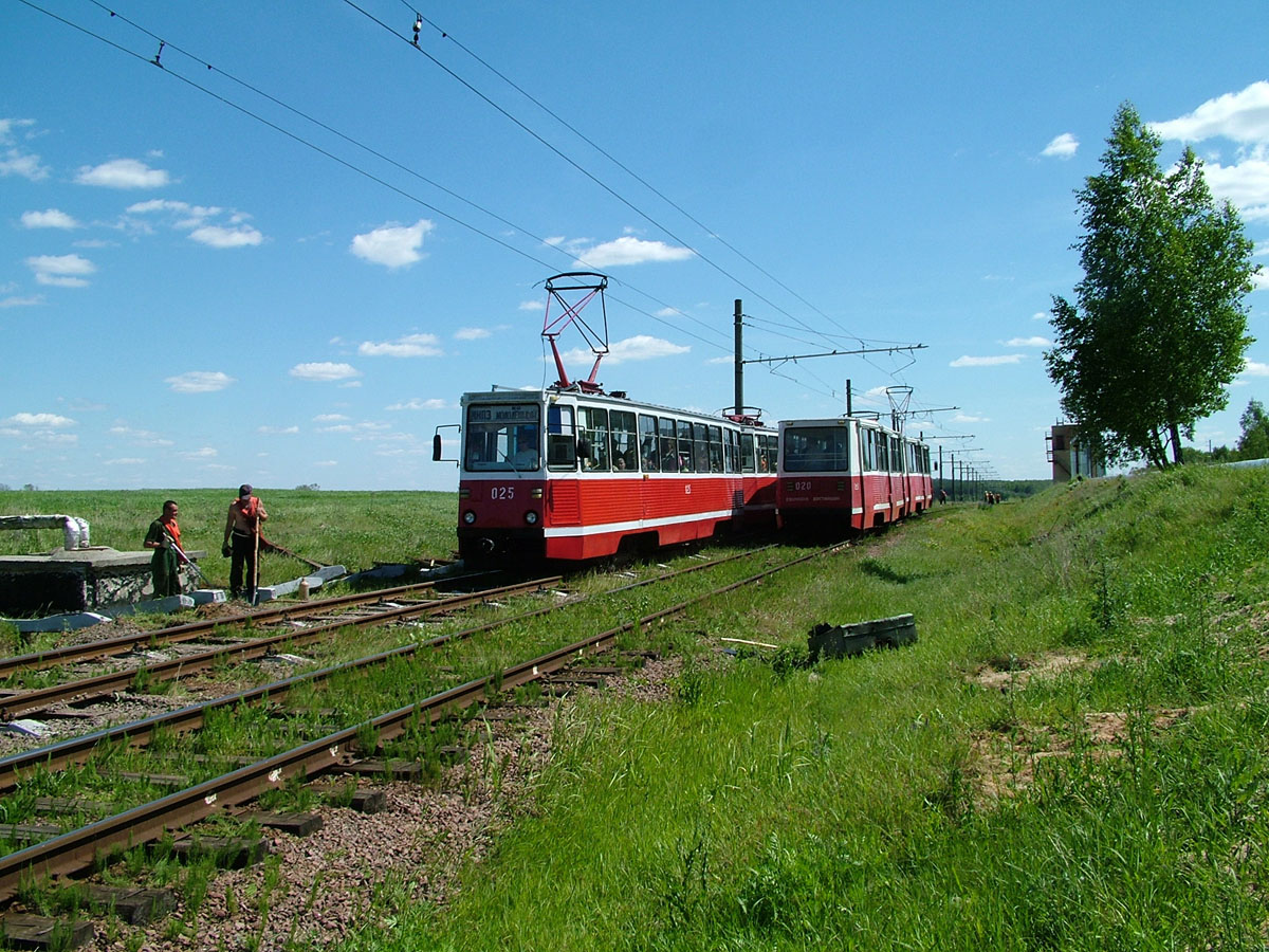 Mozyrz, 71-605 (KTM-5M3) Nr 025; Mozyrz, 71-605 (KTM-5M3) Nr 020