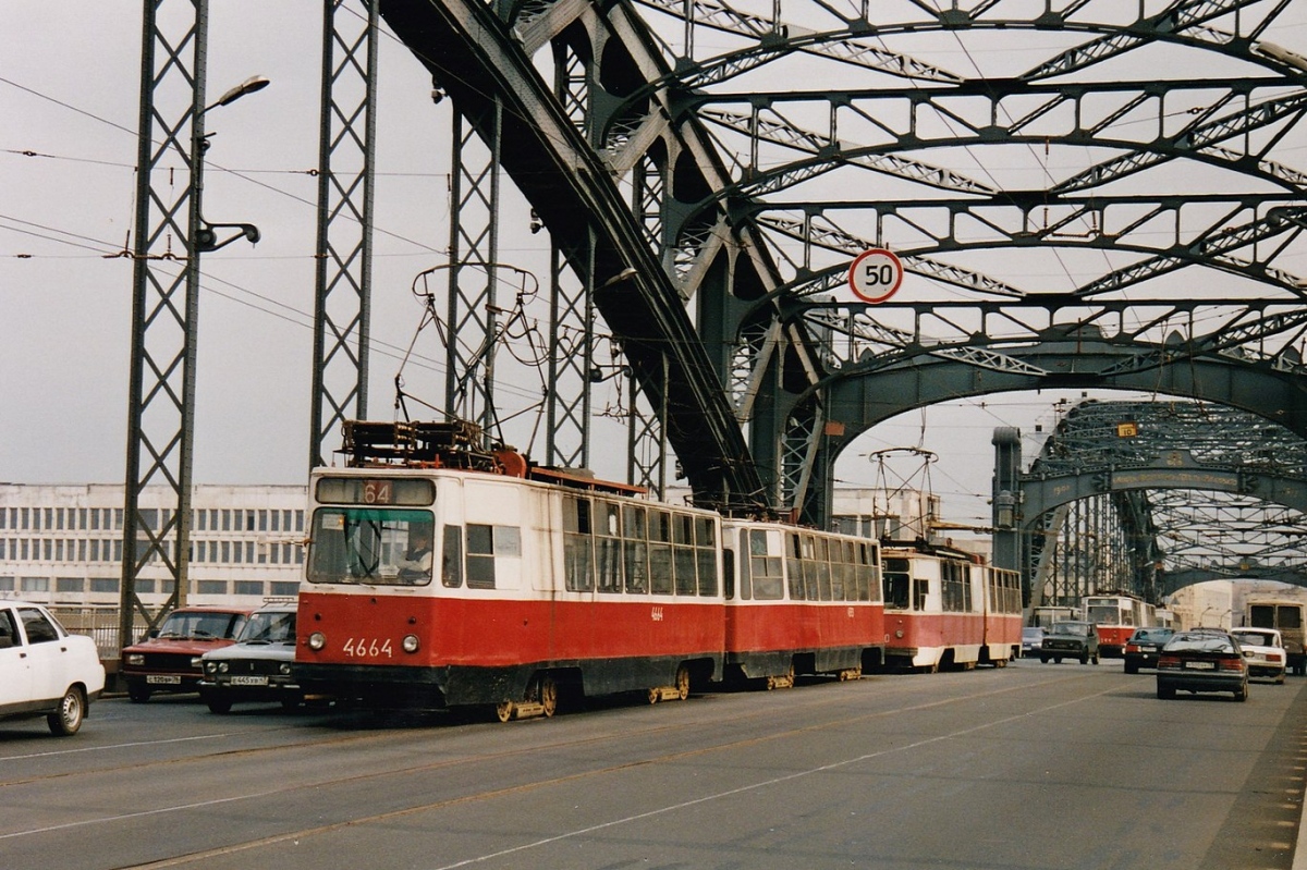 Санкт-Петербург, ЛМ-68М № 4664