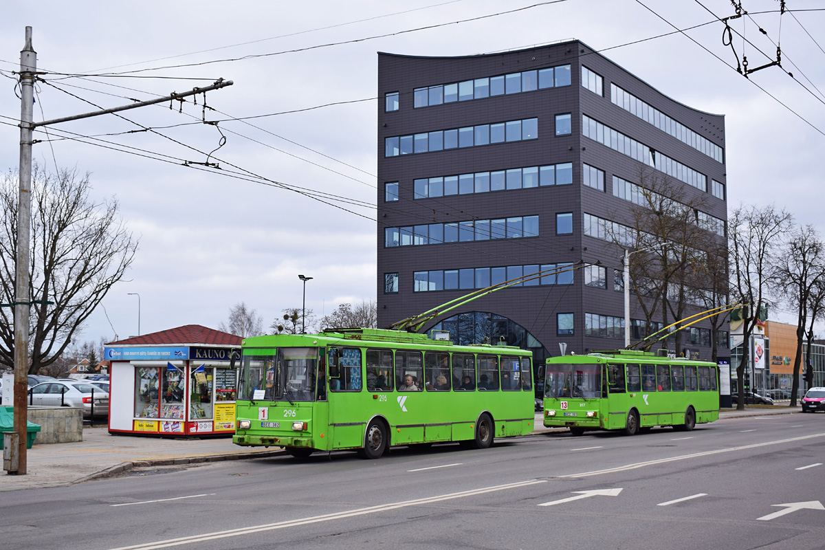 Каунас, Škoda 14Tr02/6 № 296; Каунас, Škoda 14Tr89/6 № 317